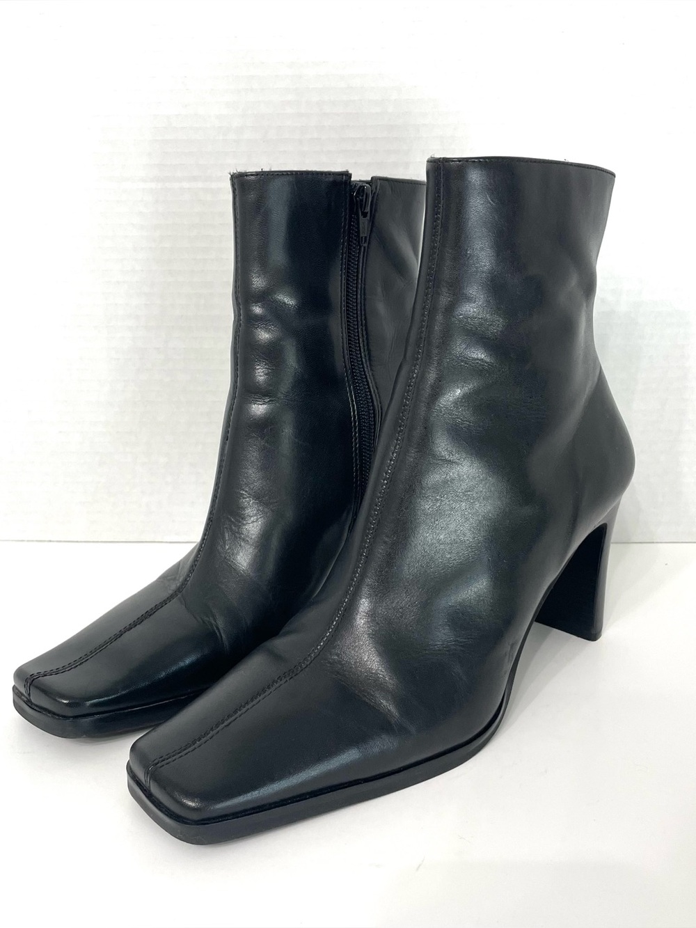 Diba Black Leather Ankle Boots Size 8.5M Square Toe 3.5” Heel Classic Dress